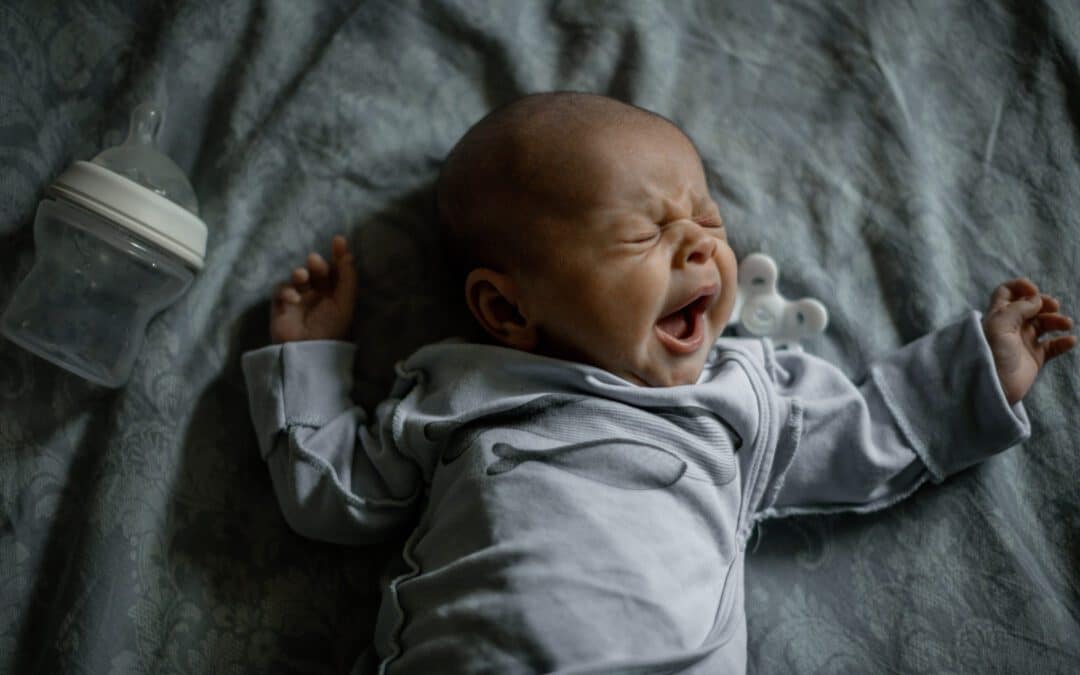 What is Colics? What Causes Colic? And Why Does It Keep My Baby Up at Night?